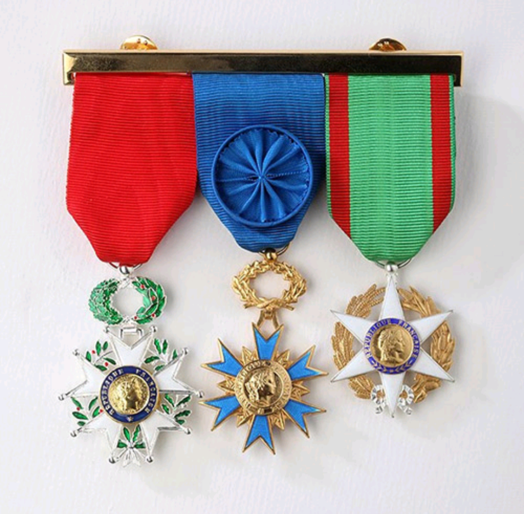 MILITARY OFFICER MEDAL - CUSTOMIZED